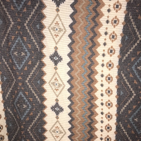 ✅Honeyme Curvy Chic Vibes Poncho Style Sweater - Picture 3 of 7